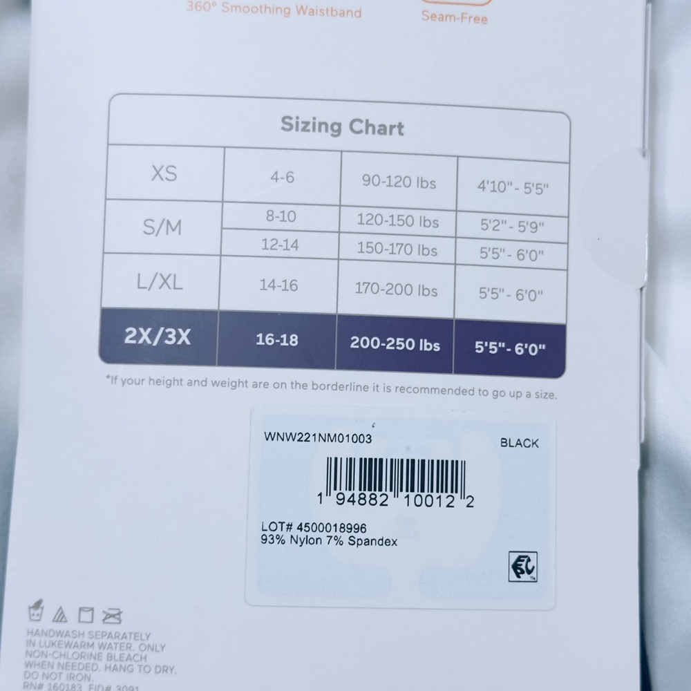 5/$20 🔆 Warner's Black Seamless Shapewear Shortie - Picture 2 of 3